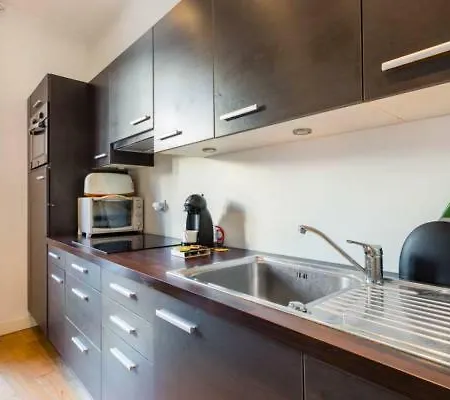 Cmg Champs Elysees Apartment